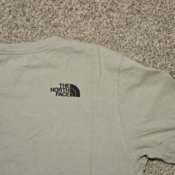The North Face Tshirt Men Small Gray Mountain Performance short sleeve outdoor - Picture 8 of 11